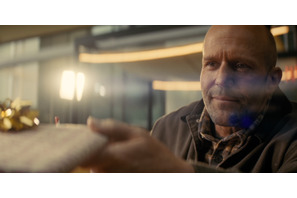 実の父親そっくり!? 娘役が語る、ジェイソン・ステイサム“父の顔”『ワーキングマン』愛娘との心温まる場面カット 画像