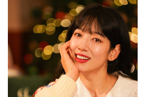 女優パク・シネ、“クリスマス妖精”は今年も健在！見てるだけで心踊る最新カット【PHOTO】 画像