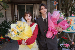 「私にとって宝物」桜田ひより＆「気持ちの入った作品に」佐野勇斗、「ESCAPE」揃ってクランクアップ 画像