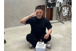 子役出身俳優ヨ・ジング、入隊前日に“坊主頭”公開！1年6カ月の兵役スタート【PHOTO】 画像