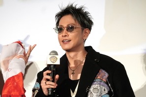 佐藤健“独身”イジられ「確かに孤独」と自虐！主演作『るろうに剣心』がワーナー・ブラザース映画ファンフェスの最後を飾る 画像