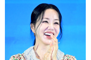 “韓国のマドンナ”から安定感抜群の女優に。憧れの50代「オム・ジョンファ」のすべて 画像