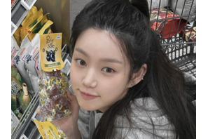 『チャングム』女優の娘イ・ユビ、10歳若く見える“超童顔”ビジュアル！飾らない日常を公開【PHOTO】 画像