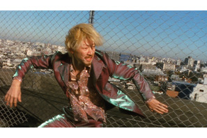 浅野忠信“垣原”ら、個性的キャラクターが次々登場　伝説のバイオレンス・アクション『殺し屋１ 4K』本予告 画像