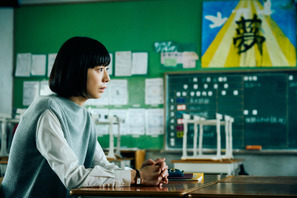 “担任教師”夏帆、感情が抑えきれず髪の毛を引き抜く...『四月の余白』本編映像&新場面写真 画像