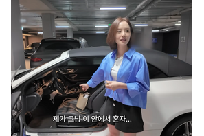 結婚間近の女優ムン・チェウォン、超高級リングに続き愛車のベンツを大公開！ 画像