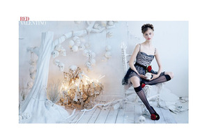 「RED Valentino（レッド・ヴァレンティノ）」、13年秋冬テーマは“グリム童話” 画像