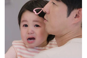 「パパ痛い？」嘘泣きのパパを感涙させた、愛息ハルくんの“優しすぎる”行動とは？ 画像