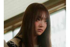 『殺し屋たちの店』キム・ヘジュンが“オタク女子”に変身！愛らしさ100％で視聴者を魅了！ 画像