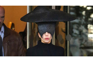 レディー・ガガ、家族の愛犬を亡くして悲嘆に暮れる 画像