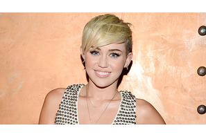 マイリー・サイラス、体調を心配するファンに不満をぶつける 画像