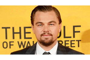 レオナルド・ディカプリオ、人気番組でジョナ・ヒルと『タイタニック』の名シーンを再現！ 画像