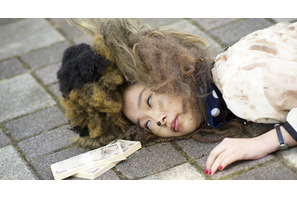 指原莉乃・主演映画で壮絶な“顔”　アイドルの向こう側へ…『薔薇色のブー子』5月公開 画像