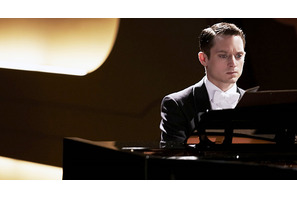 【特別映像】イライジャ・ウッドが“超絶技巧”に挑戦…戦慄の旋律『グランドピアノ』 画像