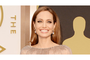 アンジェリーナ・ジョリー、いまだガンの治療中 画像