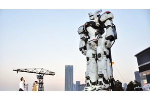 実物大“パトレイバー”が起立！　押井守、出来栄えに自信「これが見たかった」 画像