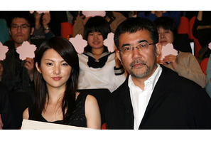 時代劇初挑戦の田中麗奈とおやじギャグに翻弄された（？）東山紀之の『山桜』舞台挨拶