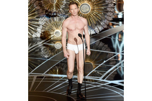 【第87回アカデミー賞】司会ニール・パトリック・ハリスが“パンイチ”で登場！