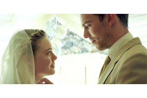 エル・ファニング、近未来でニコラス・ホルトの花嫁に『マッド・ガンズ』公開