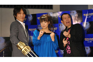 仲里依紗の緊張をよそに、千原せいじ自信満々　『ストリートファイター』アフレコ