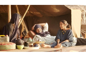 【予告編】音楽もサッカーも禁止！世界遺産の古都を襲った現実…『禁じられた歌声』