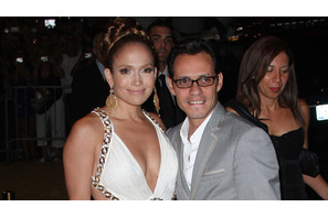 ジェニファー・ロペス、40歳の誕生パーティで、夫のサプライズに感涙！