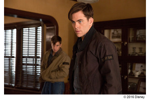 【特別映像】“リーダー”クリス・パインに共演者から称賛の嵐！『ザ・ブリザード』