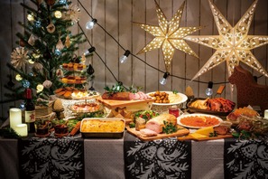 イケア、スウェーデン流のクリスマスディナービュッフェ「ユールボート」を提供中！