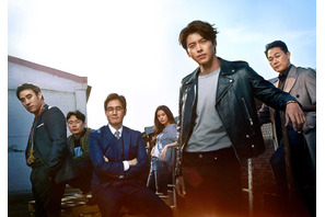 ヒョンビンが詐欺師に！『スウィンダラーズ』7月7日公開決定