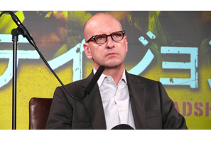 スティーヴン・ソダーバーグ監督が3年ぶりに来日「問題提起し続けたい」