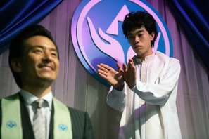 “演じる何でも屋”、カルト教団に潜入！上田監督『スペシャルアクターズ』特報