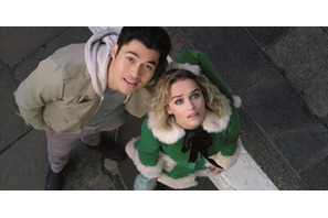 エミリア・クラーク、“ドラゴンの母”を解き放ち『ラスト・クリスマス』で“新章”へ