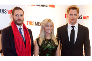 リース＆クリス＆トムを直撃！　『ブラック＆ホワイト』“三角関係”インタビュー