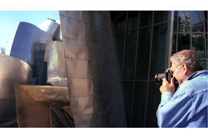 世界が愛する天才建築家の素顔とは　『スケッチ・オブ・フランク・ゲーリー』DVD発売