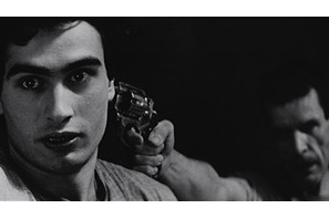 色がないゆえに感じる恐怖と、その対極にある無感情を同時に感じる『13／ザメッティ』レビュー