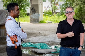 クリス・ロック、ほぼドッキリ状態でトラップを受けていた？『スパイラル：ソウ オールリセット』インタビュー映像