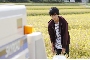 柳葉敏郎＆生駒里奈ら絶賛、映画初主演・中川翼の感情むき出しの熱演『光を追いかけて』