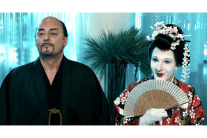 ジャン・レノ、ドラえもんの次はサムライ役に挑戦!?　まげ＆羽織姿をお披露目