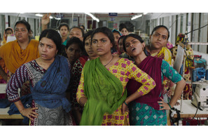 過酷な労働環境と低賃金にたったひとりの女性が立ち向かう！『メイド・イン・バングラデシュ』予告編