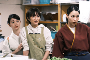 “若女将”大島優子、のんに着付け＆接客の心得を伝授『天間荘の三姉妹』本編映像