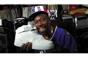 スニーカーを愛する者へ　『JUST FOR KICKS』×井上三太が夢のコラボ！