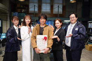 櫻井翔、主演ドラマ「大病院占拠」でサプライズバースデー「とても嬉しく思います」