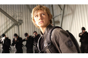 英国の正統派美形少年がティーンエイジャー・スパイに！　『アレックス・ライダー』