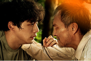 坂口健太郎が別次元の熱量で魅せる新境地『盤上の向日葵』　韓ドラファンも共鳴必至の愛憎ヒューマンミステリー