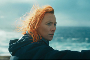 「彼女の姿が、深く胸を打つ」シアーシャ・ローナン主演　『おくびょう鳥が歌うほうへ』予告