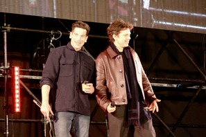 セバスチャン・スタンとジョン・バーンサル、コミコンでしか見られない2ショットに会場大熱狂！マーベル・ギャザリング・ステージ「東京コミコン2025」