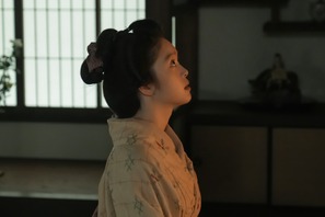 髙石あかり“トキ”が語ろうとした怪談「鳥取の布団」がトレンド入り！「結界を超えるような演出」“敷居”のシーンにも注目集まる「ばけばけ」