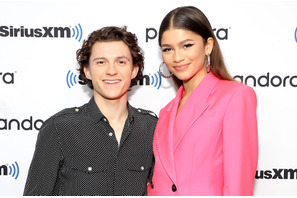 ゼンデイヤ、トム・ホランド一家と人気リアリティー番組の体験型イベント参加に対し、ファンからは「もう家族の一員だね」と羨望の声