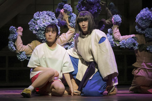 上白石萌音＆川栄李奈「とても胸一杯」「最高の景色」舞台「千と千尋の神隠し」ソウル公演開幕