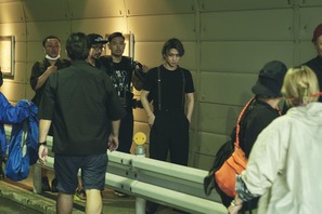 佐久間大介＆中本悠太＆青柳翔の銃撃アクション！『スペシャルズ』映像公開